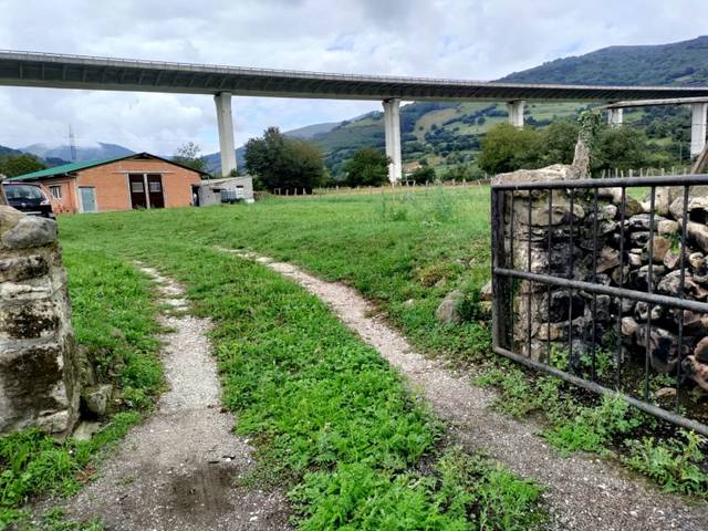 Nave industrial en Venta en Pedredo - Barrio Pedredo, 663 en Arenas de Iguña