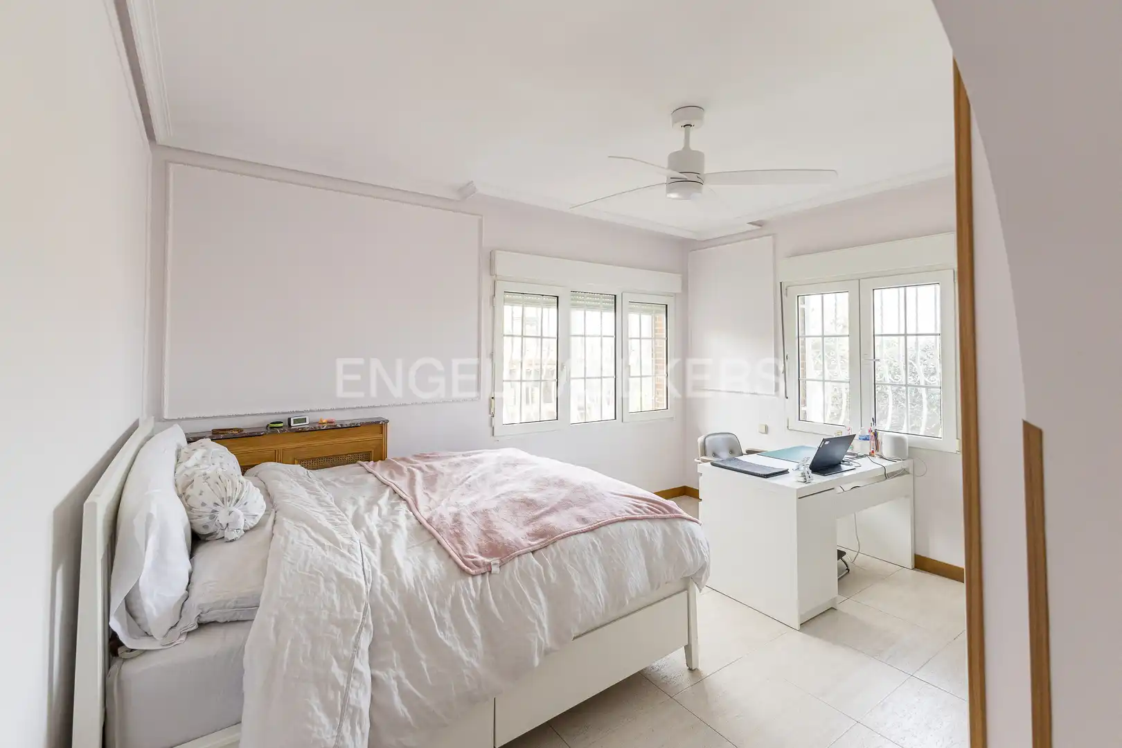 Habitación de Casa o chalet en venta en Móstoles con Calefacción, Jardín privado y Terraza
