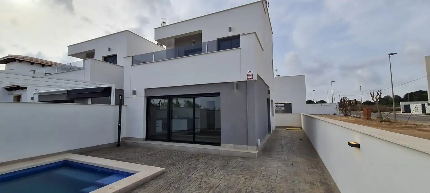 Villa con piscina in vendita a Orihuela Costa