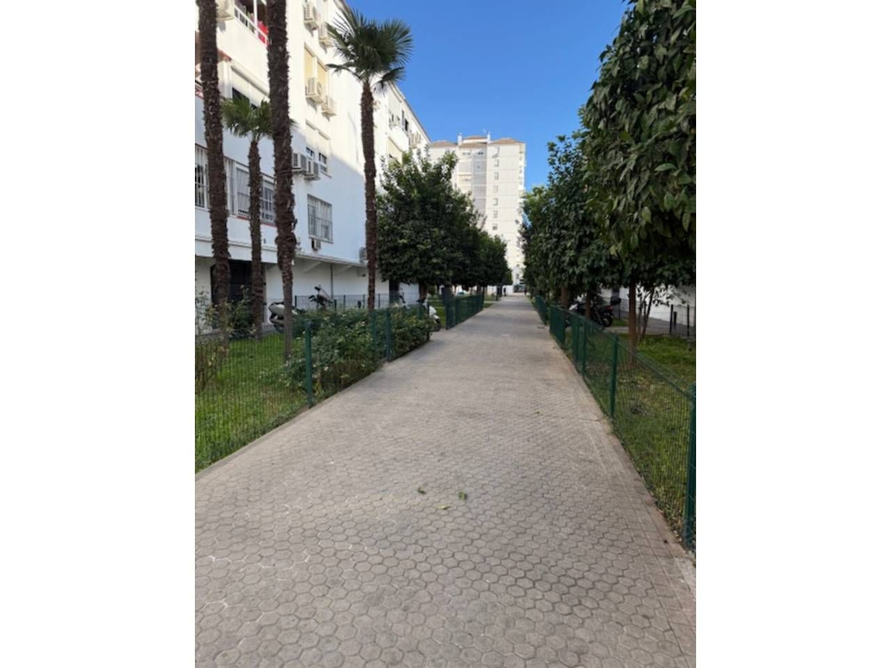 Exterior view of Flat for sale in  Sevilla Capital  with Air Conditioner, Heating and Terrace