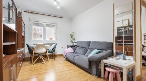 Foto 2 de Piso en venta en C. de Vélez Rubio, Apóstol Santiago, Madrid Capital