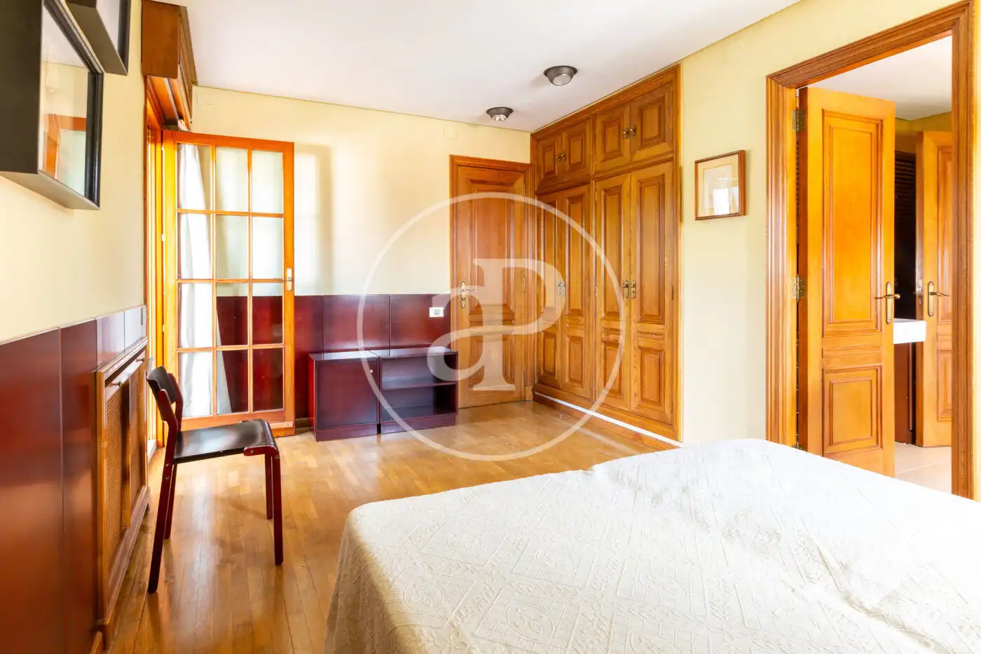 Habitación de Casa o chalet en venta en Paterna con Aire acondicionado, Calefacción y Jardín privado