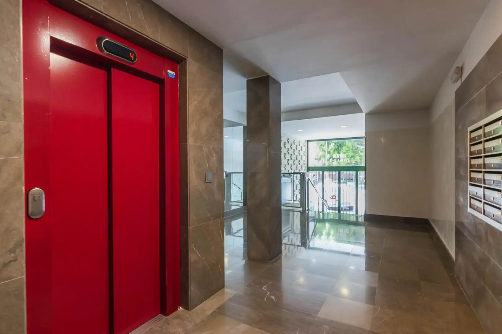Wohnung zur Miete in Murcia mit Klimaanlage, Terrasse und Abstellraum