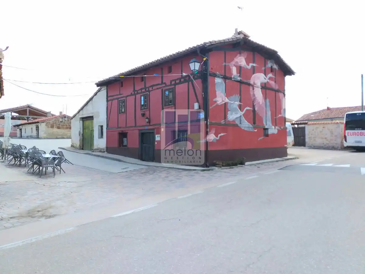 Exterior view of Houses for sale in Arlanzón  with Storage room