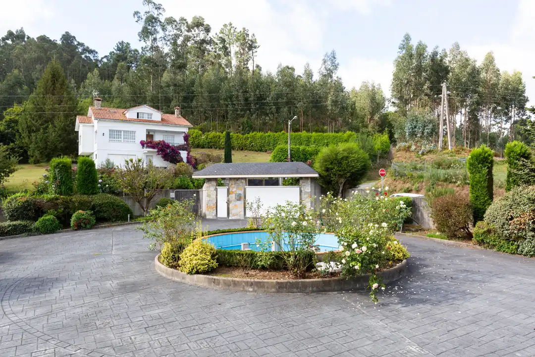 Swimming pool of Houses for sale in Bergondo  with Heating, Private garden and Terrace