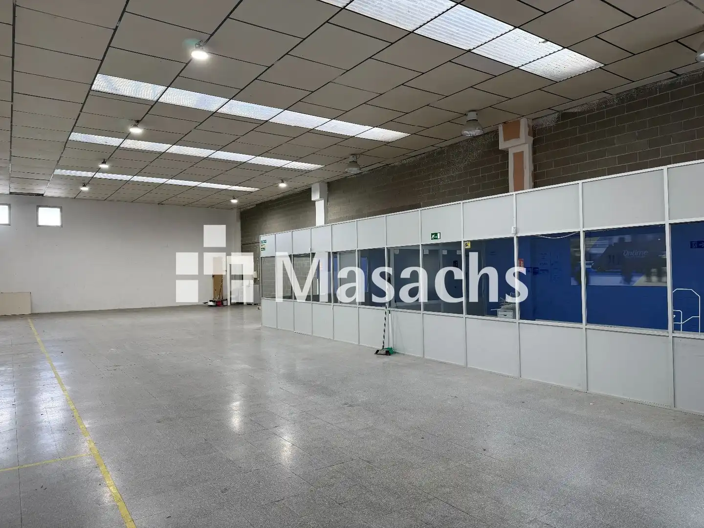 Nau industrial de lloguer en Terrassa