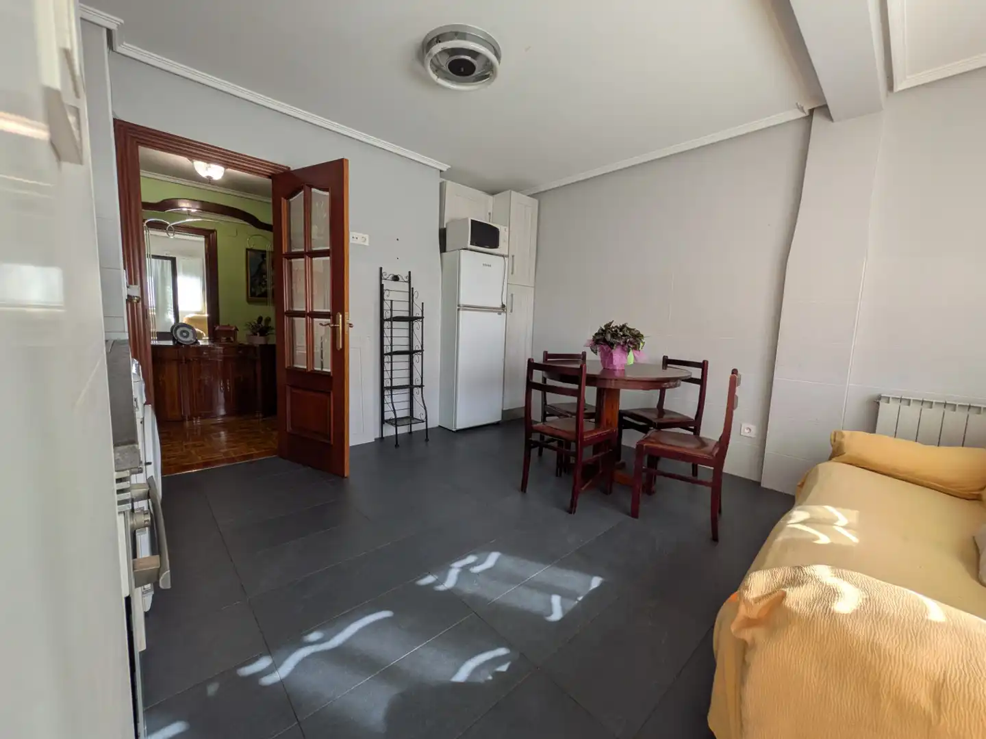 Comedor de Piso en venta en Errenteria con Calefacción, Amueblado y Horno