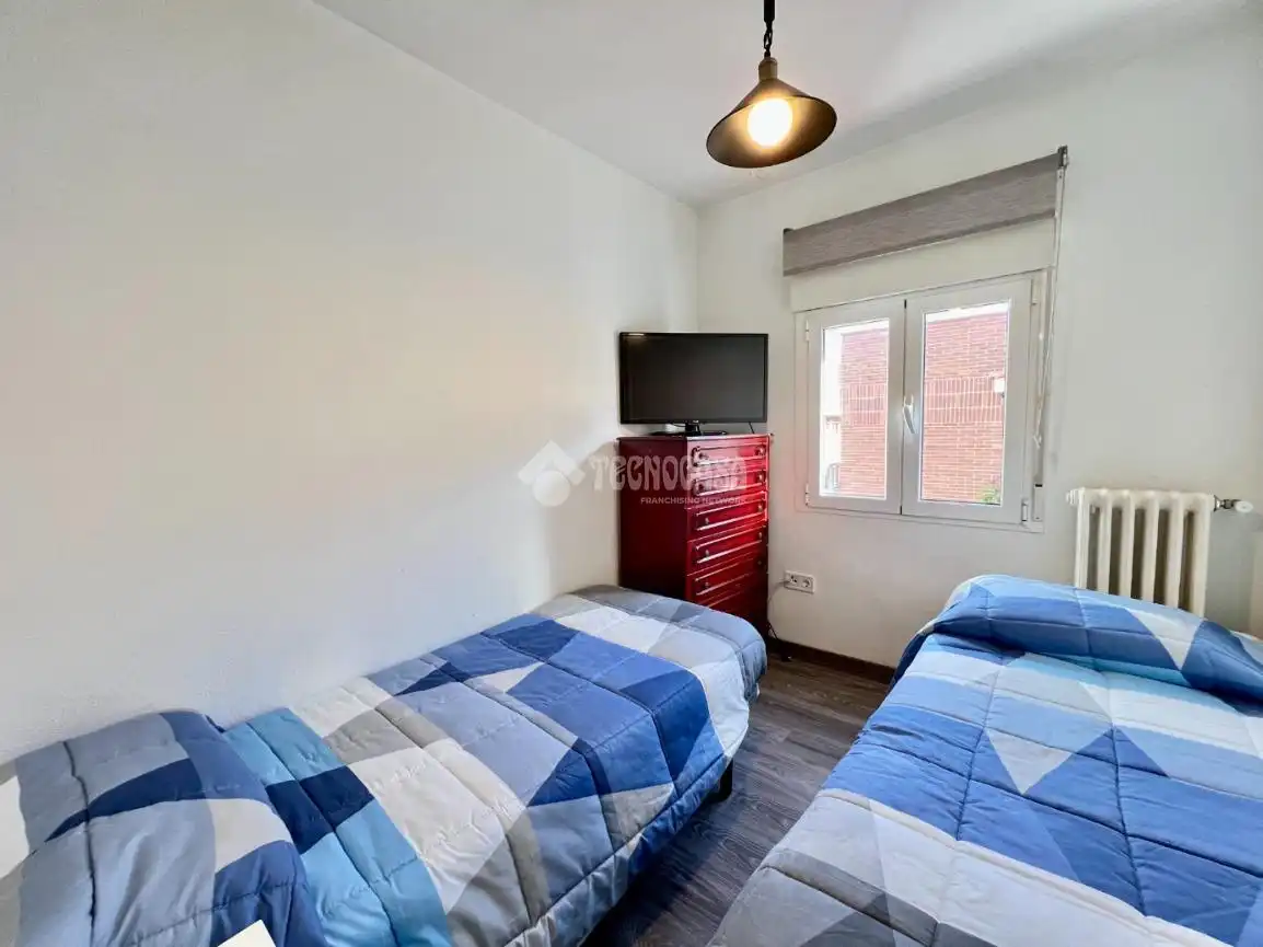 Bedroom of Flat for sale in Madrid  with Air Conditioner and Heating