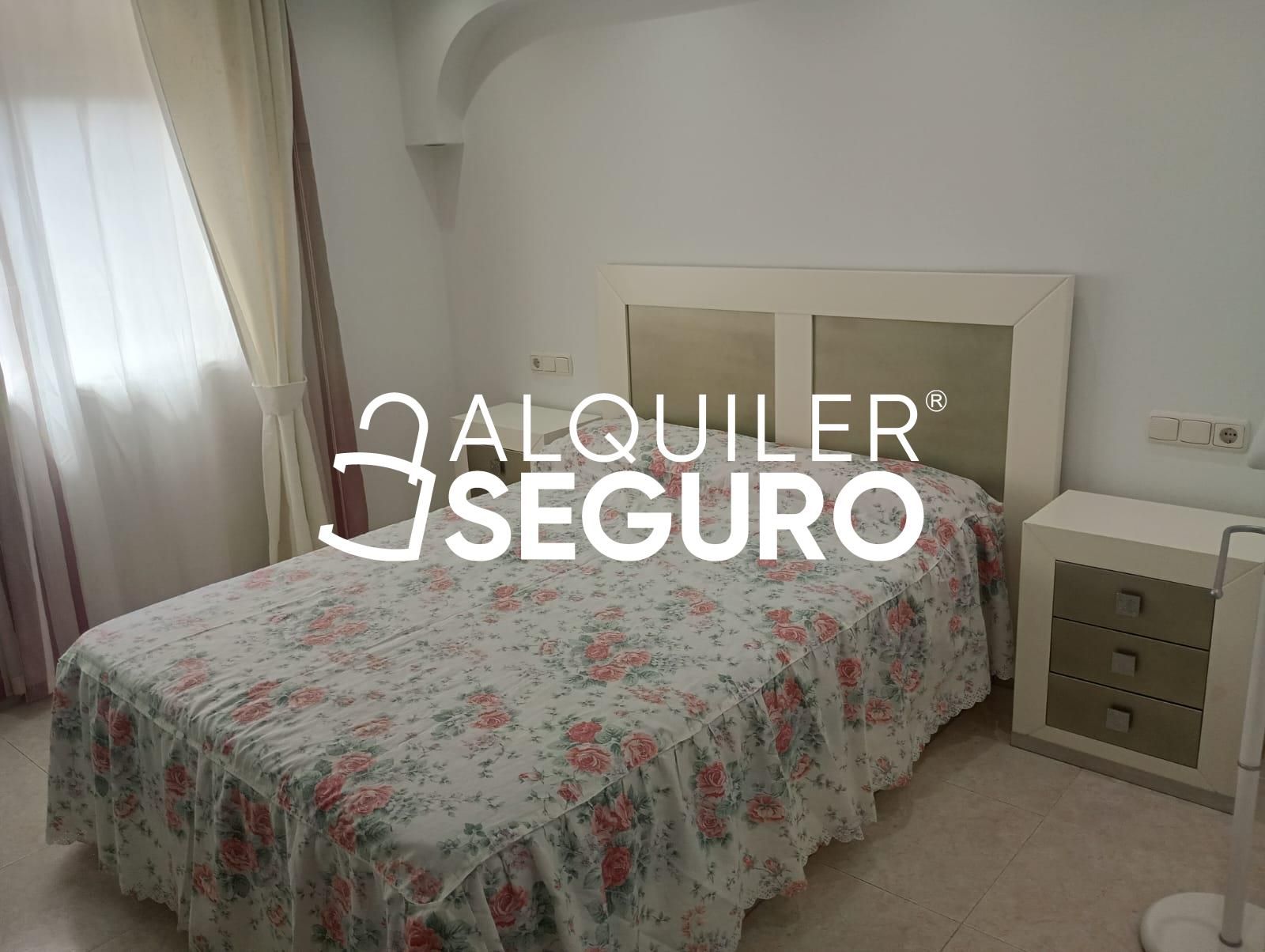 Bedroom of Flat to rent in Torremolinos  with Air Conditioner, Terrace and Swimming Pool