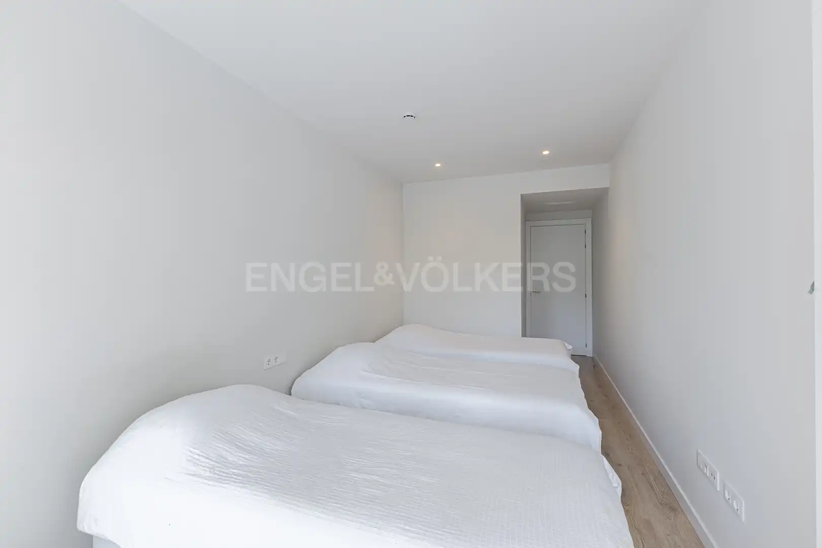 Schlafzimmer von Wohnung zum Verkauf in Barcelona mit Klimaanlage, Heizung und Parkett