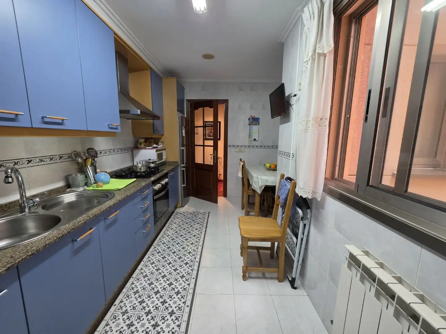 Cocina de Piso en venta en A Coruña Capital  con Calefacción y Trastero