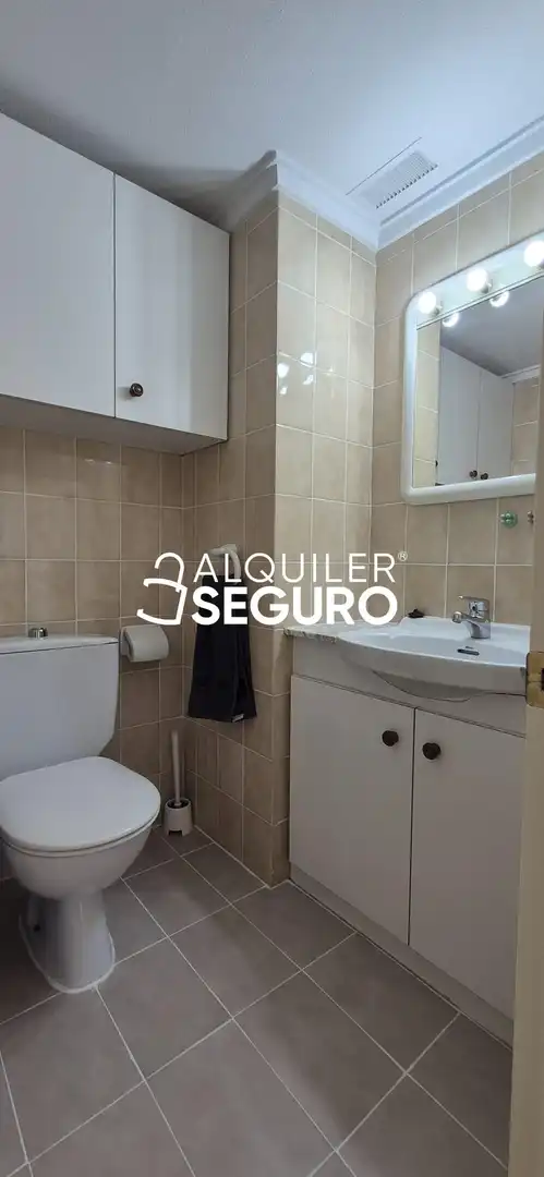Bathroom of Flat for rent in Fozaneldi - Tenderina - Ventanielles