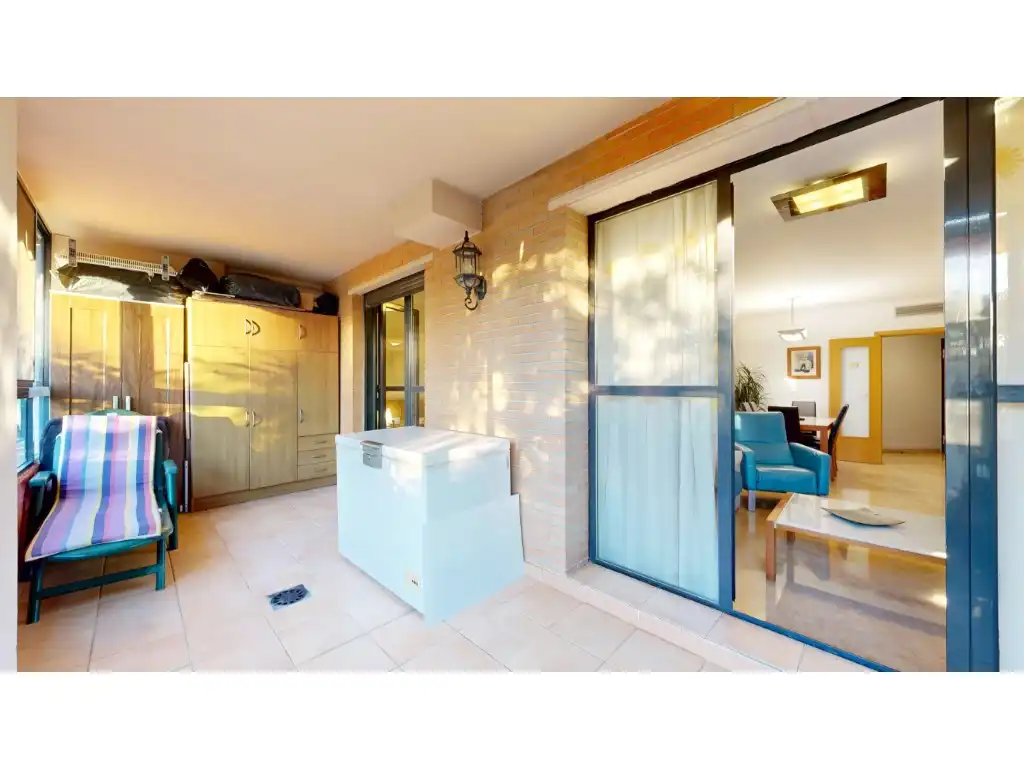 Flat for sale in Valencia  with Air Conditioner, Terrace and Community pool