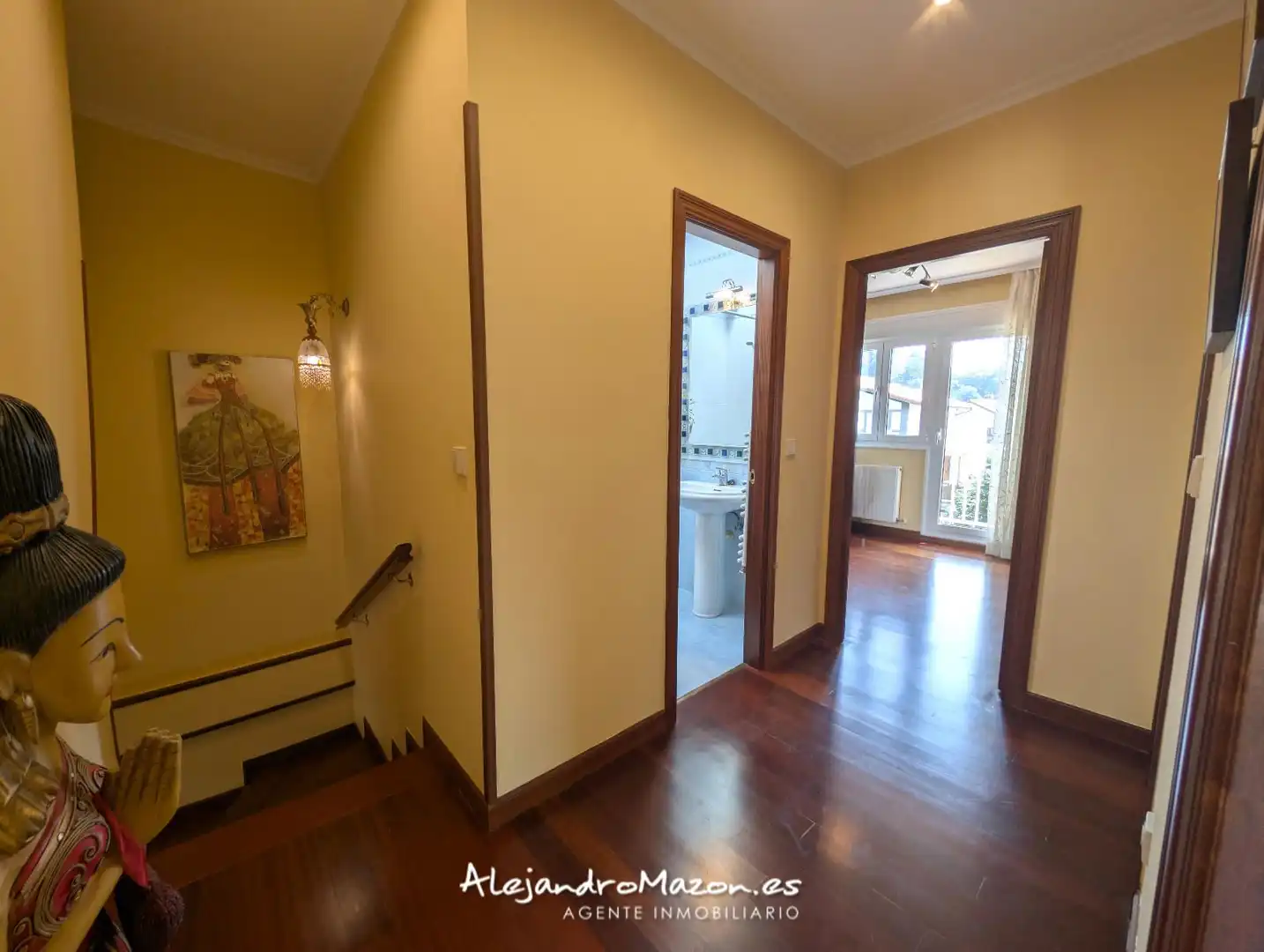 Einfamilien-Reihenhaus zum Verkauf in Castro-Urdiales mit Heizung, Privatgarten und Terrasse