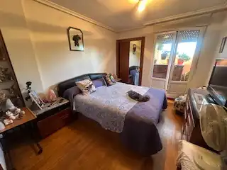 Habitación de Piso en venta en Valverde de la Virgen con Calefacción, Parquet y Terraza