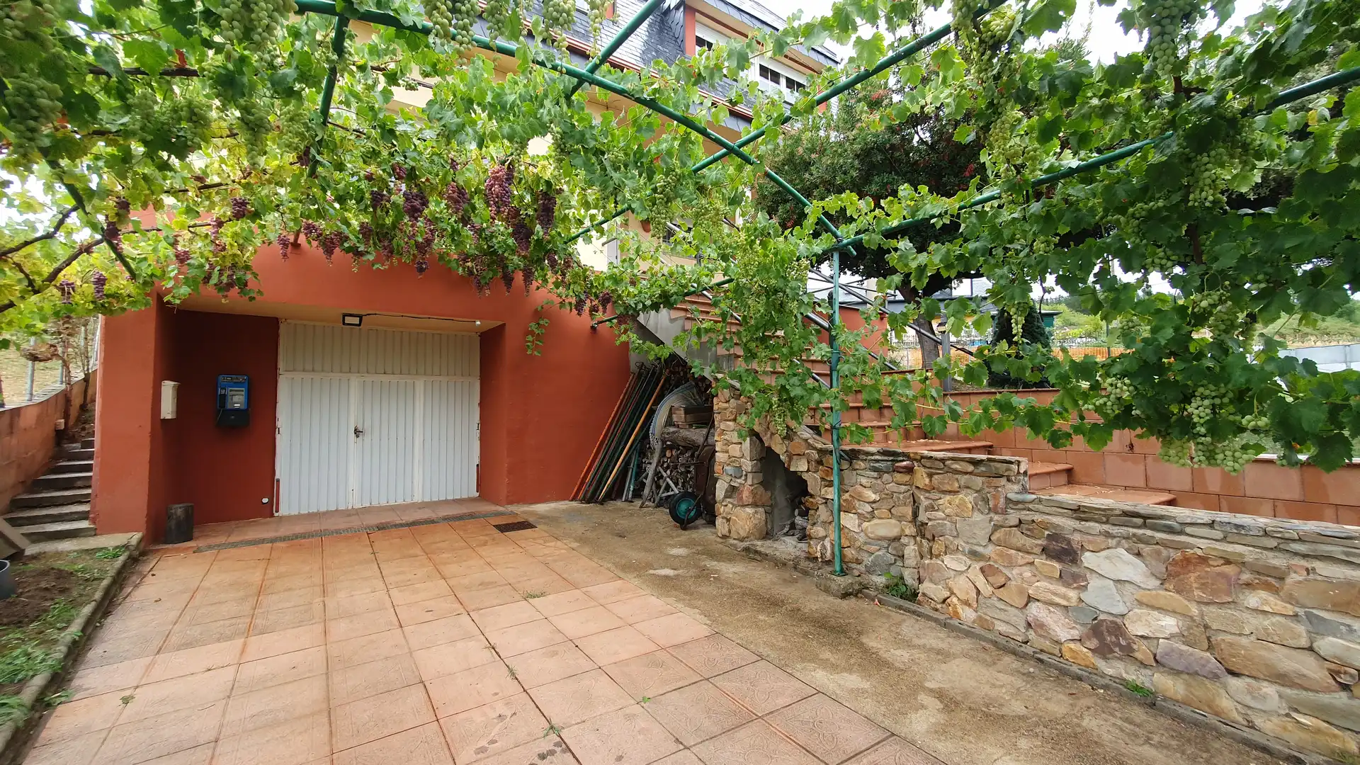 Terraza de Casa o chalet en venta en Vega de Espinareda con Calefacción, Jardín privado y Terraza