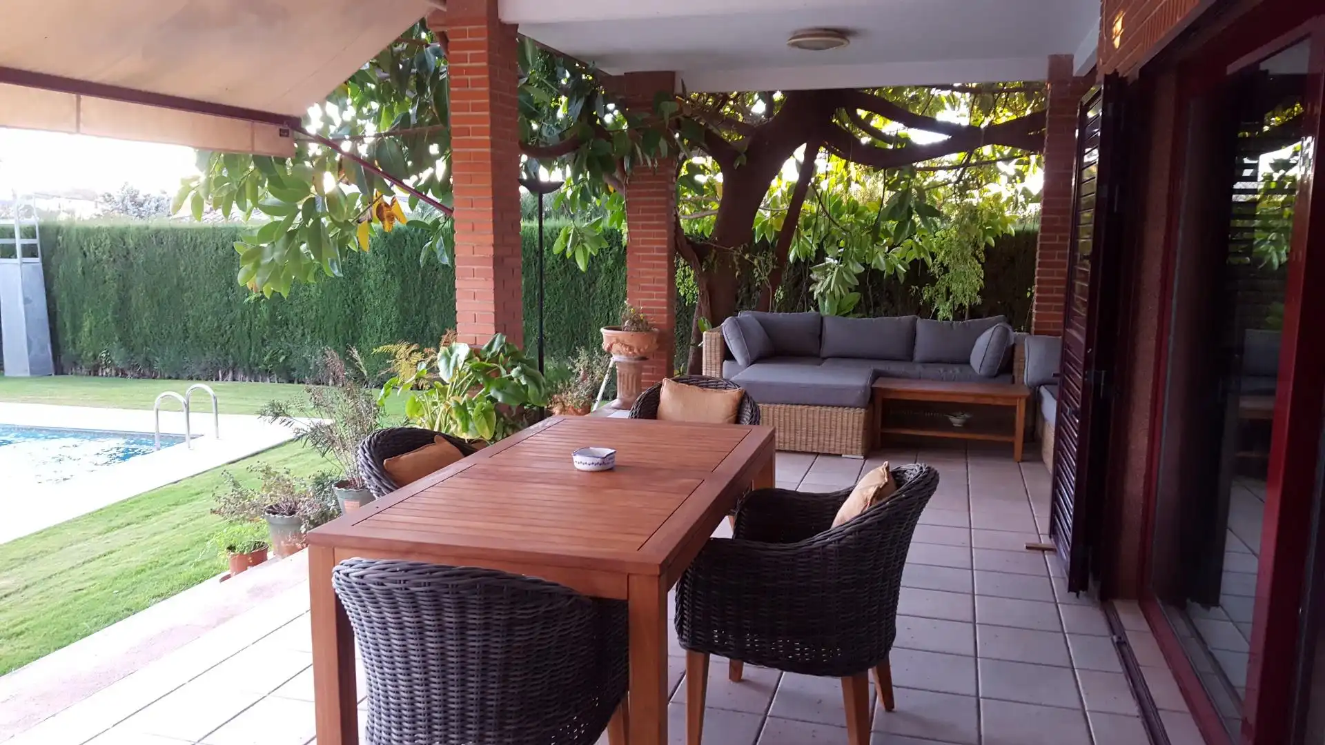 Terrassa de Casa o xalet en venda en La Pobla de Vallbona amb Aire condicionat, Calefacció i Piscina