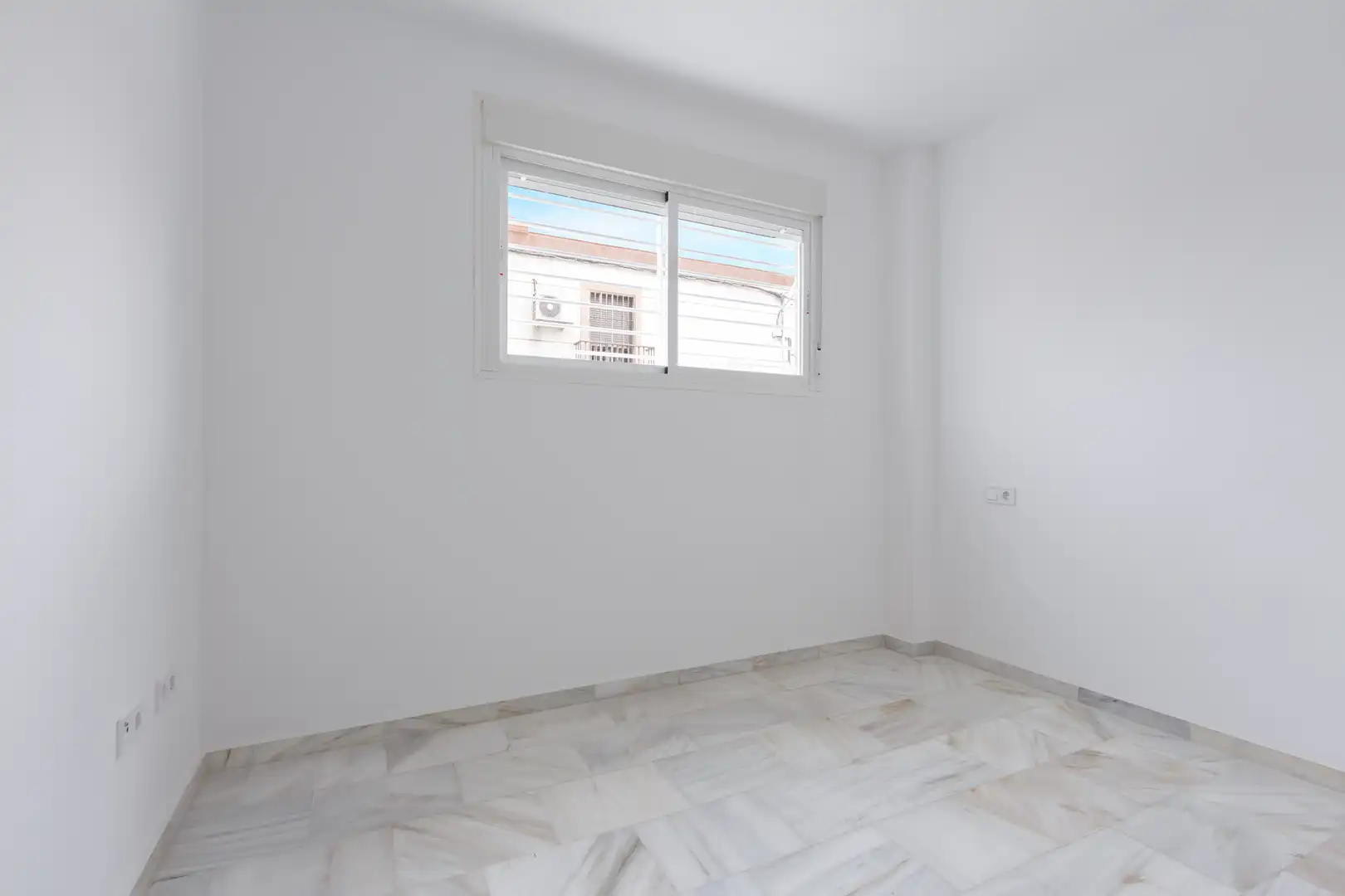 Habitación de Piso en venta en Camas con Calefacción y Horno