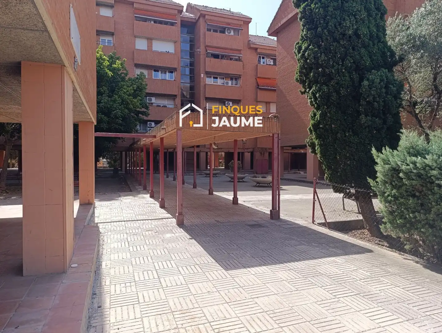 Parking de Piso en venta en Lleida con Aire acondicionado, Calefacción y Terraza