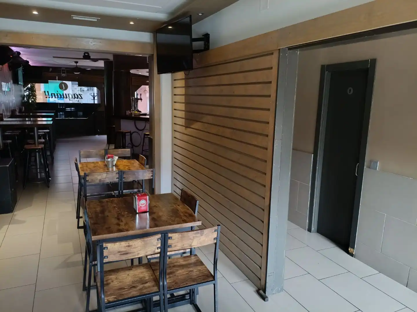 Local en traspaso en Mojados con Aire acondicionado, Calefacción y Terraza