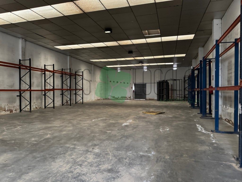 Nau industrial en venda a N/A, Santa María de Benquerencia