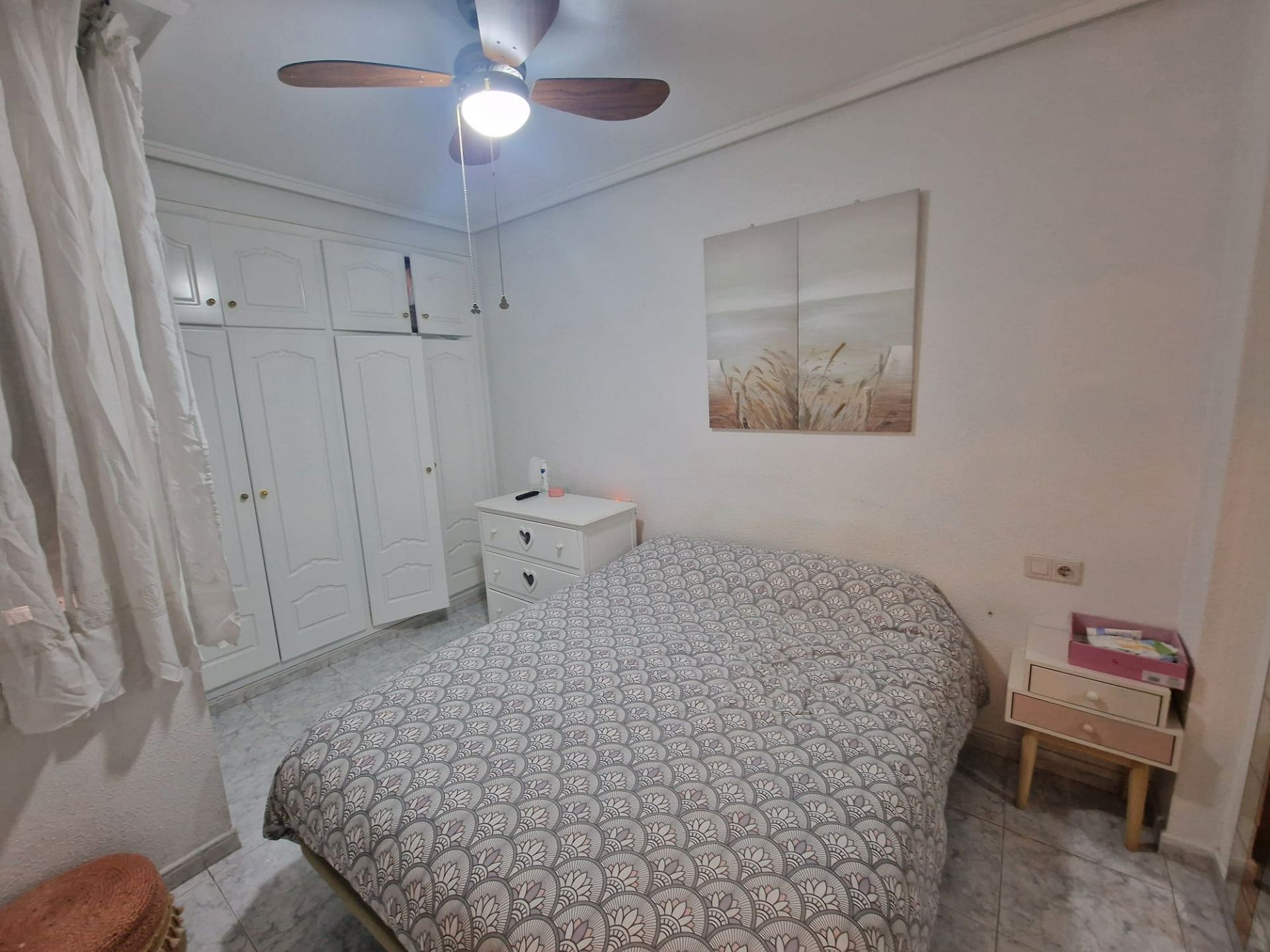 Bedroom of Flat for sale in Torrevieja  with Furnished
