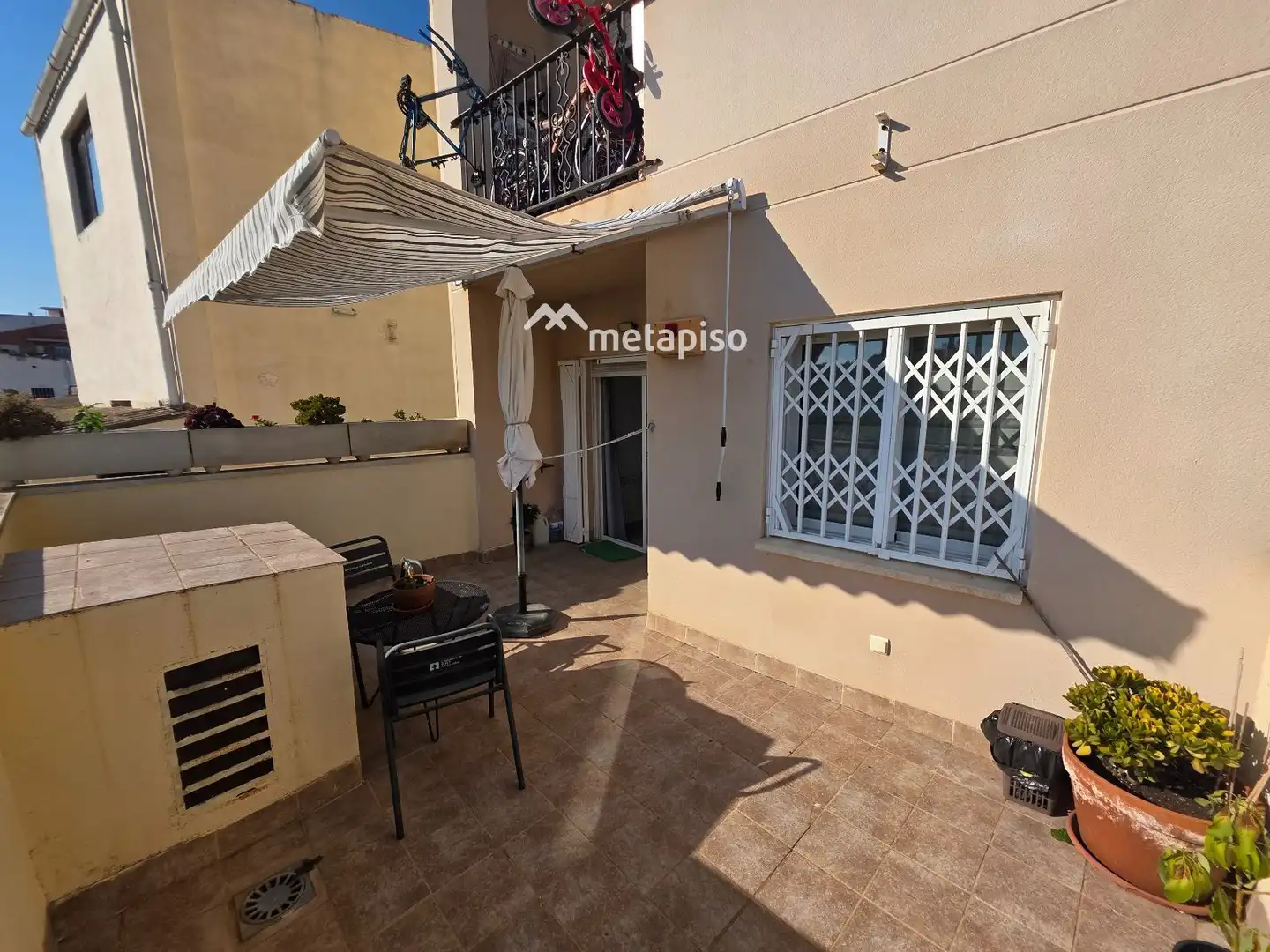 Terraza de Piso en venta en La Pobla de Montornès   con Calefacción y Terraza