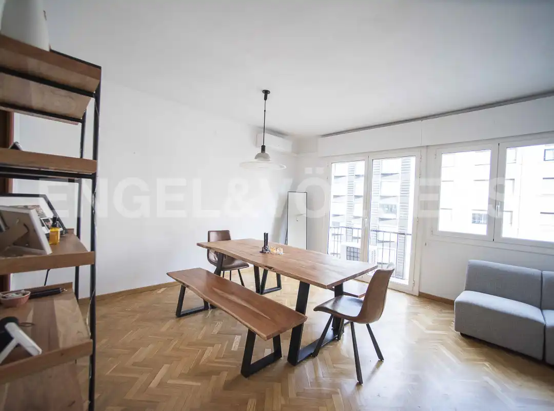 Dining room of Flat for rent in Barcelona  with Air Conditioner, Heating and Parquet flooring