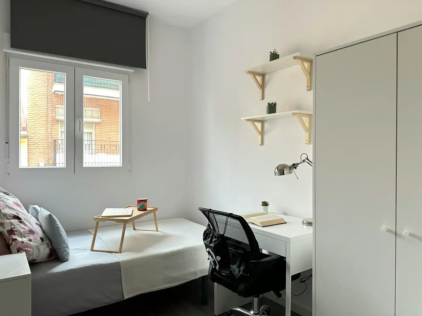Schlafzimmer von Wohnung zur untervermieten in Madrid mit Möbliert