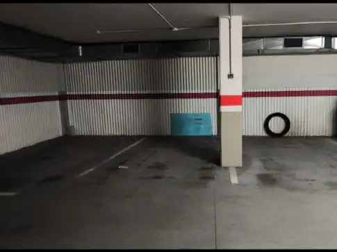 Parkplatz von Garage zum Verkauf in Arteixo