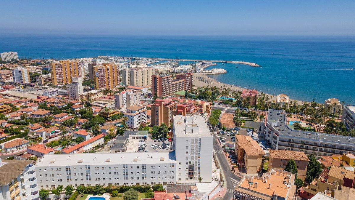 Exterior view of Apartment to rent in Benalmádena  with Air Conditioner and Terrace