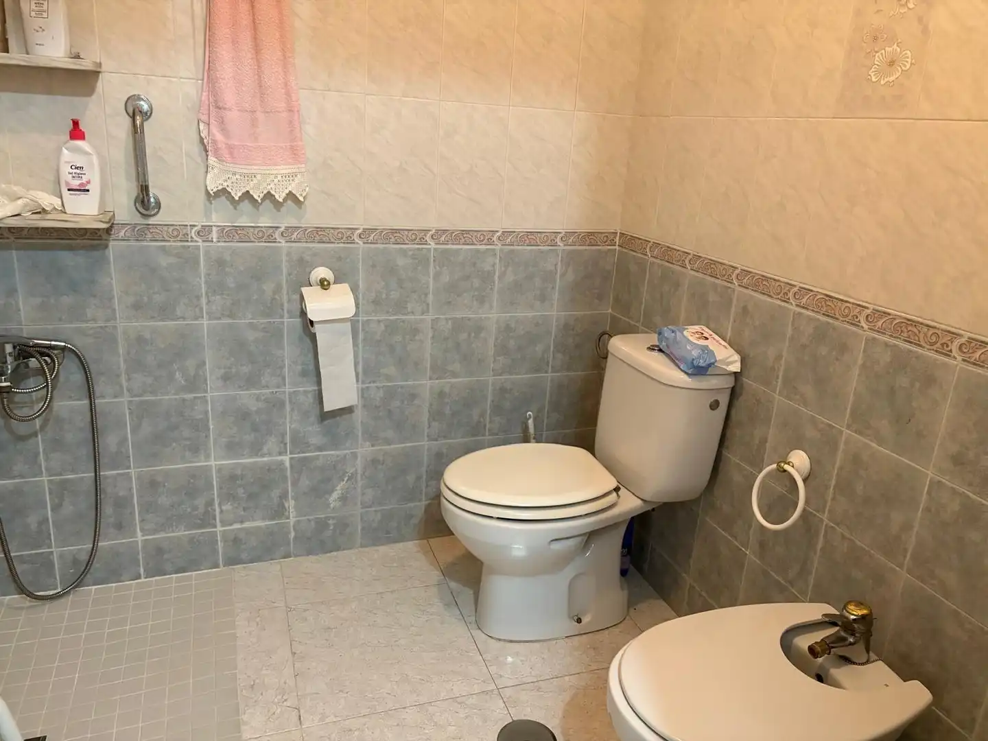 Baño de Piso en venta en Algeciras