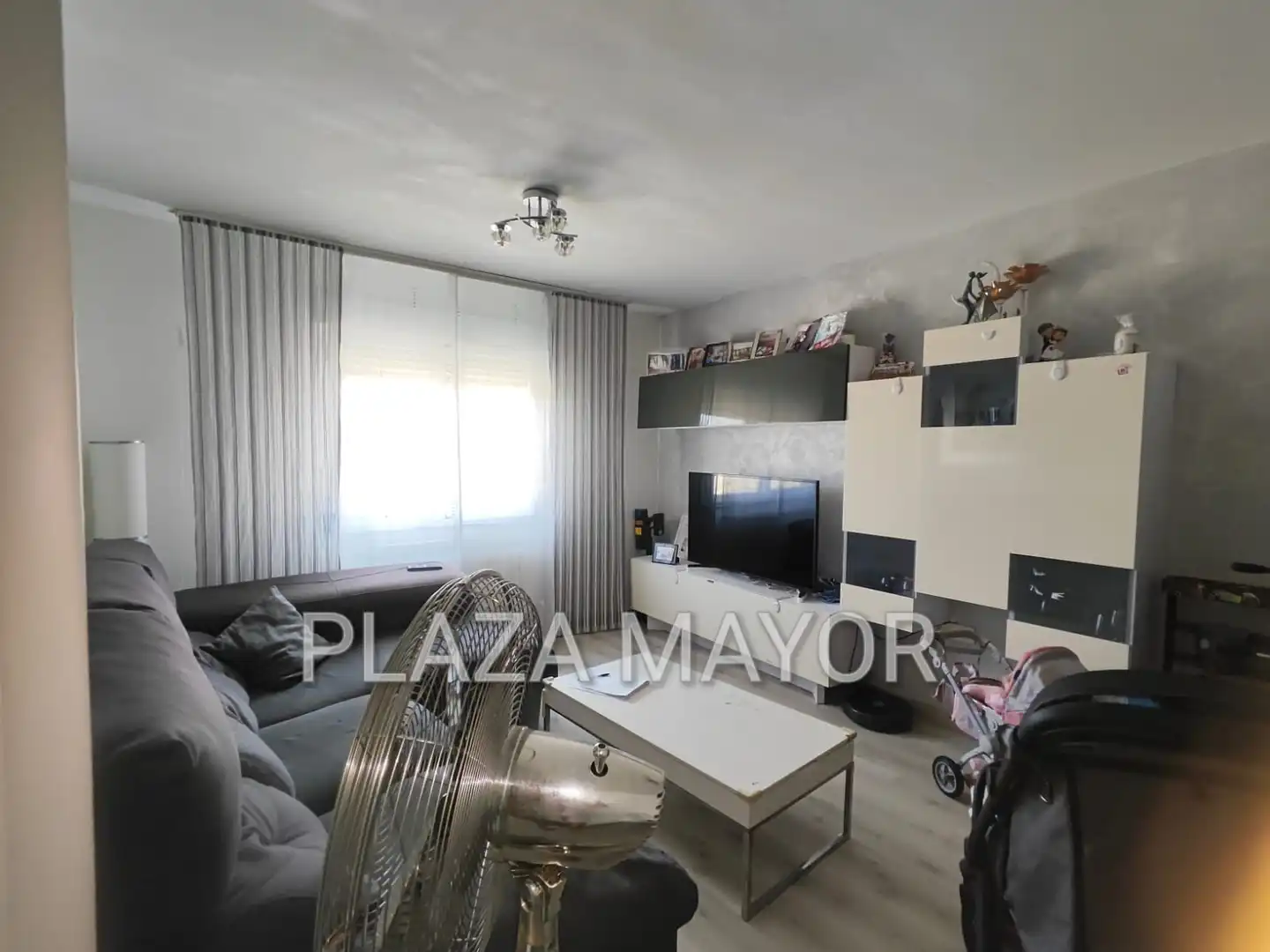 Living room of Flat for sale in Arapiles  with Heating, Parquet flooring and Storage room