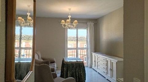 Foto 2 de Apartamento de alquiler en Urbanizacion Residencial Aries, 1, La Motilla - Fuente del Rey, Dos Hermanas