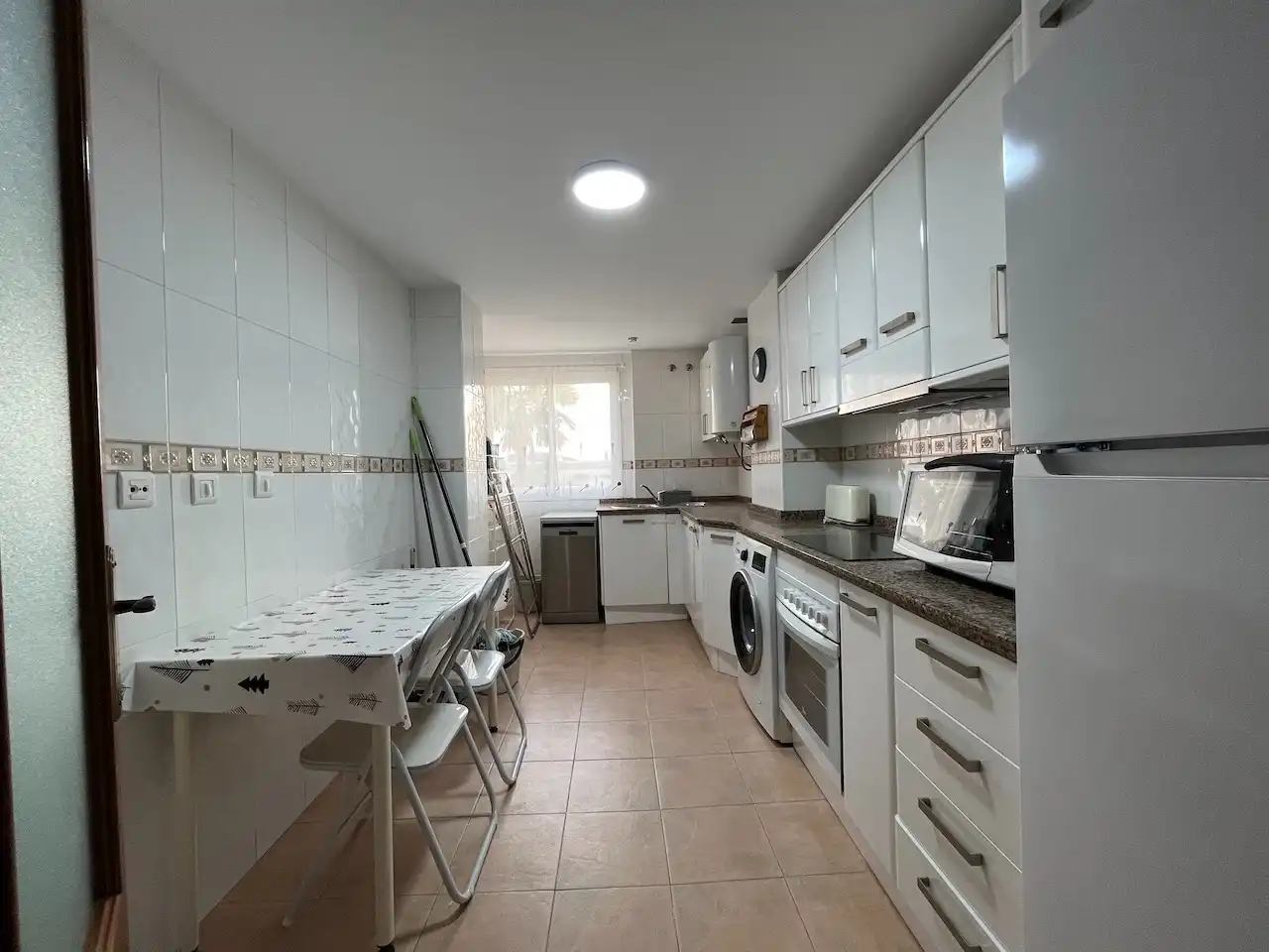 Cuina de Pis de lloguer en Vélez-Málaga amb Aire condicionat, Calefacció i Terrassa