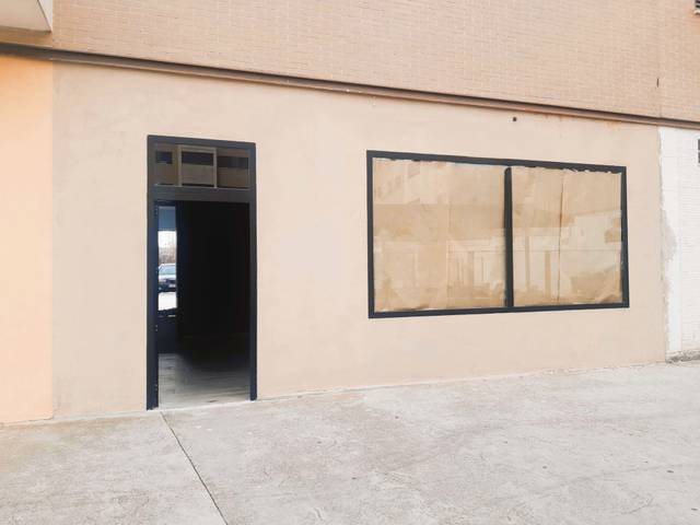 Local comercial en Alquiler en Calle Río Ebro en Lardero