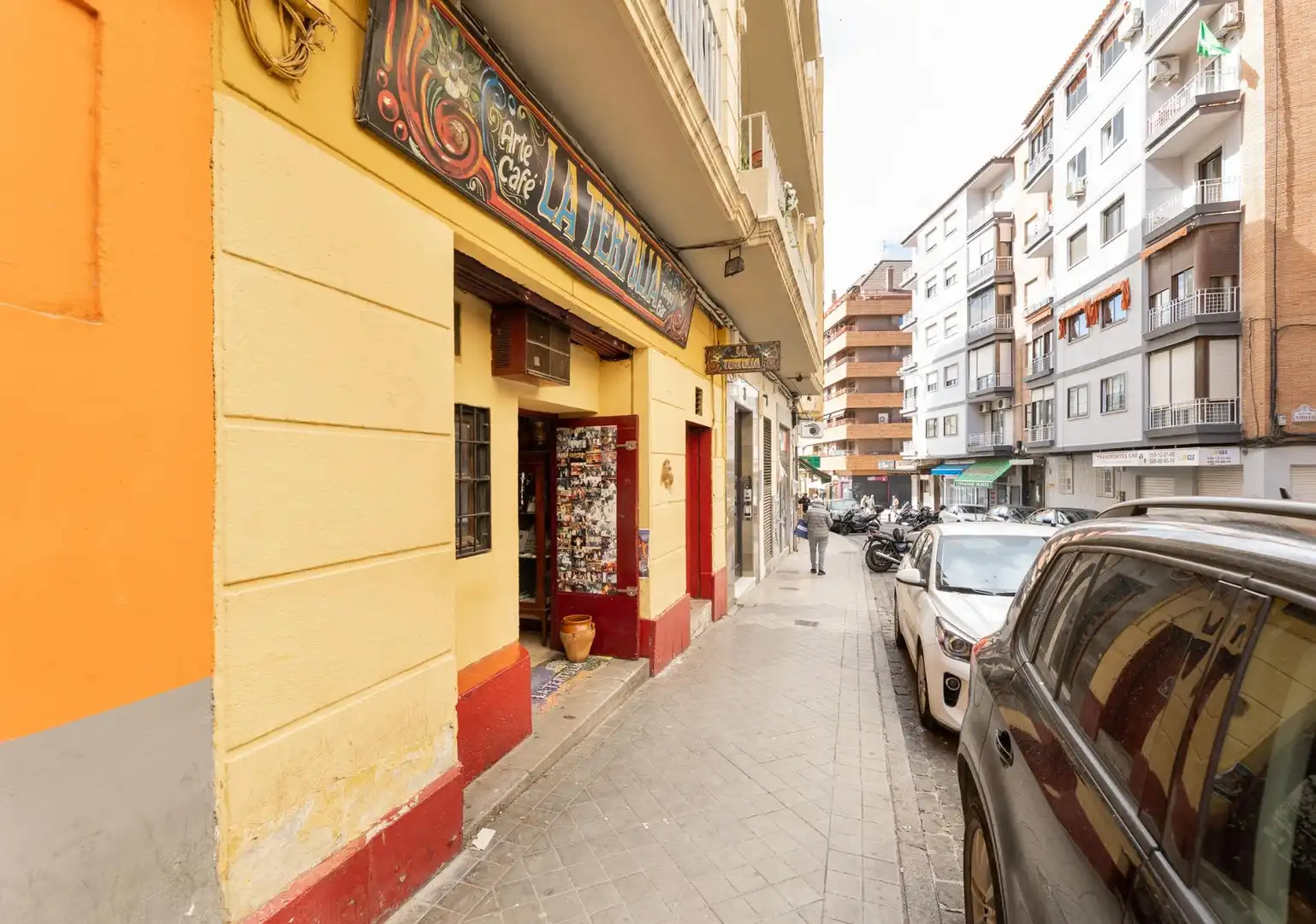 Vista exterior de Local en venta en Granada con Amueblado