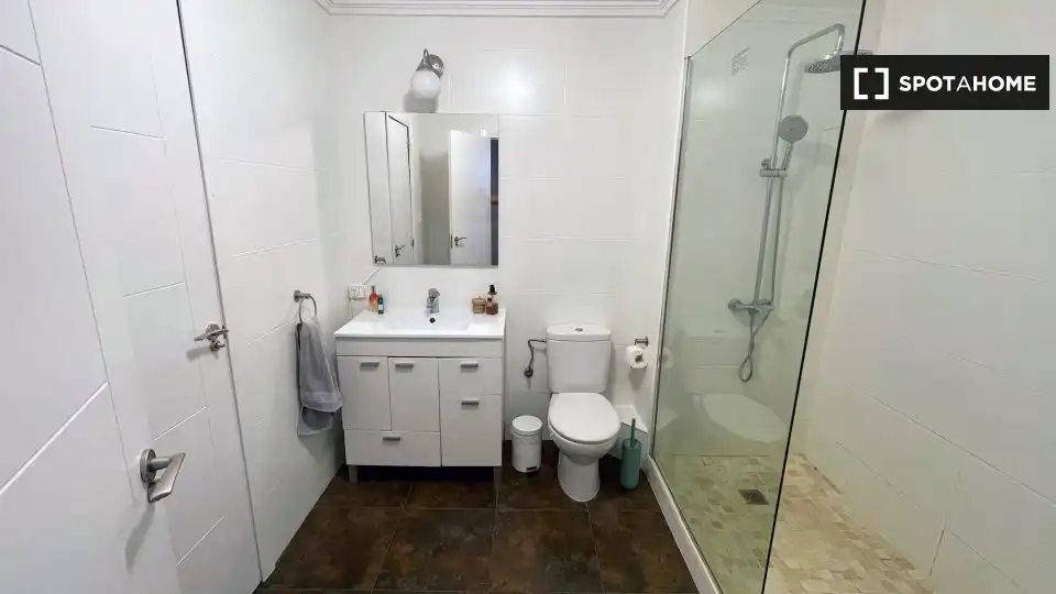 Flat with terrace to rent in Extramurs, imagen 6