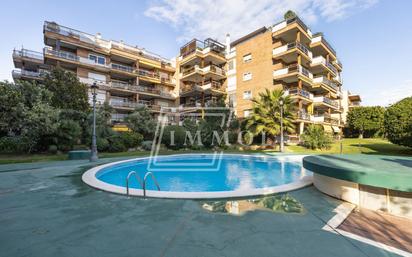 Swimming pool of Flat for sale in Premià de Mar  with Terrace and Balcony