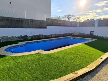 Swimming pool of House or chalet for sale in Vilanova i la Geltrú  with Private garden and Community pool