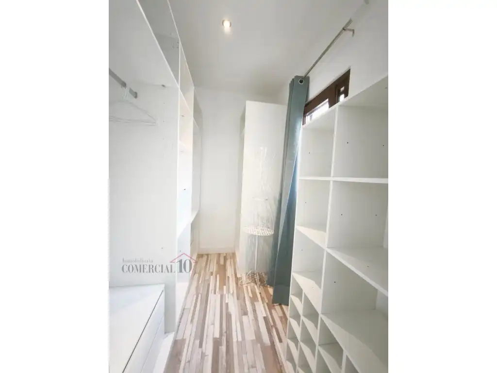 Habitación de Apartamento de alquiler en Badajoz con Terraza y Balcón