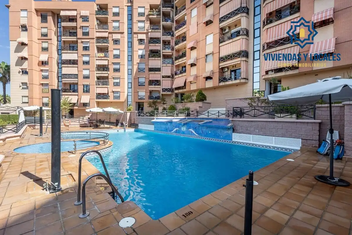 Rez-de-chaussée avec piscine à vendre à Calle PDTA RAFAEL GAGO PALOMO 9