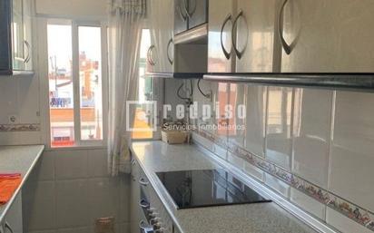 Kitchen of Flat for sale in  Madrid Capital  with Air Conditioner