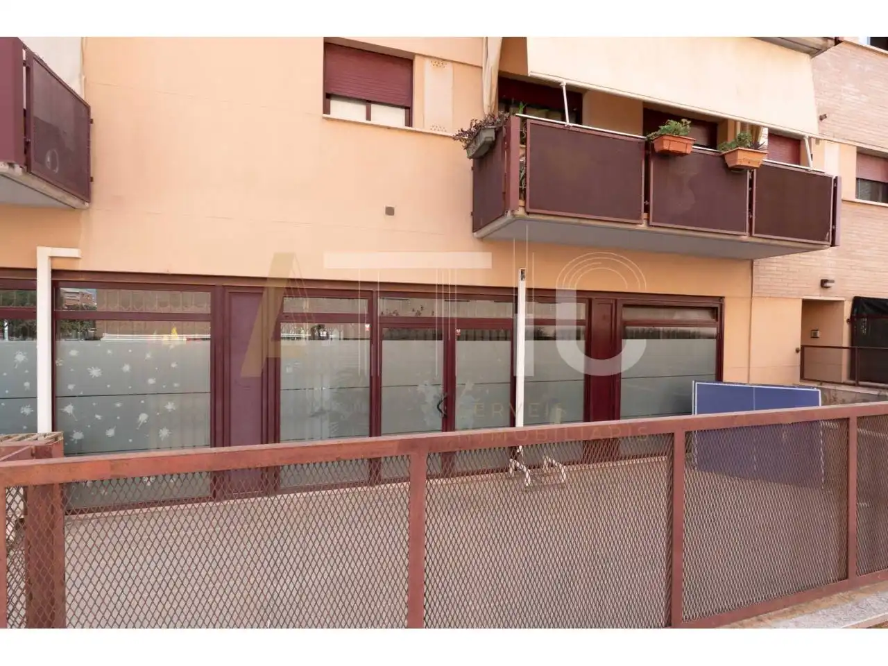 Exterior view of Commercial properties for sale in Sabadell  with Air Conditioner