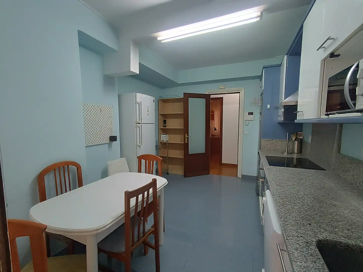 Kitchen of Flat for share in  Pamplona / Iruña  with Furnished