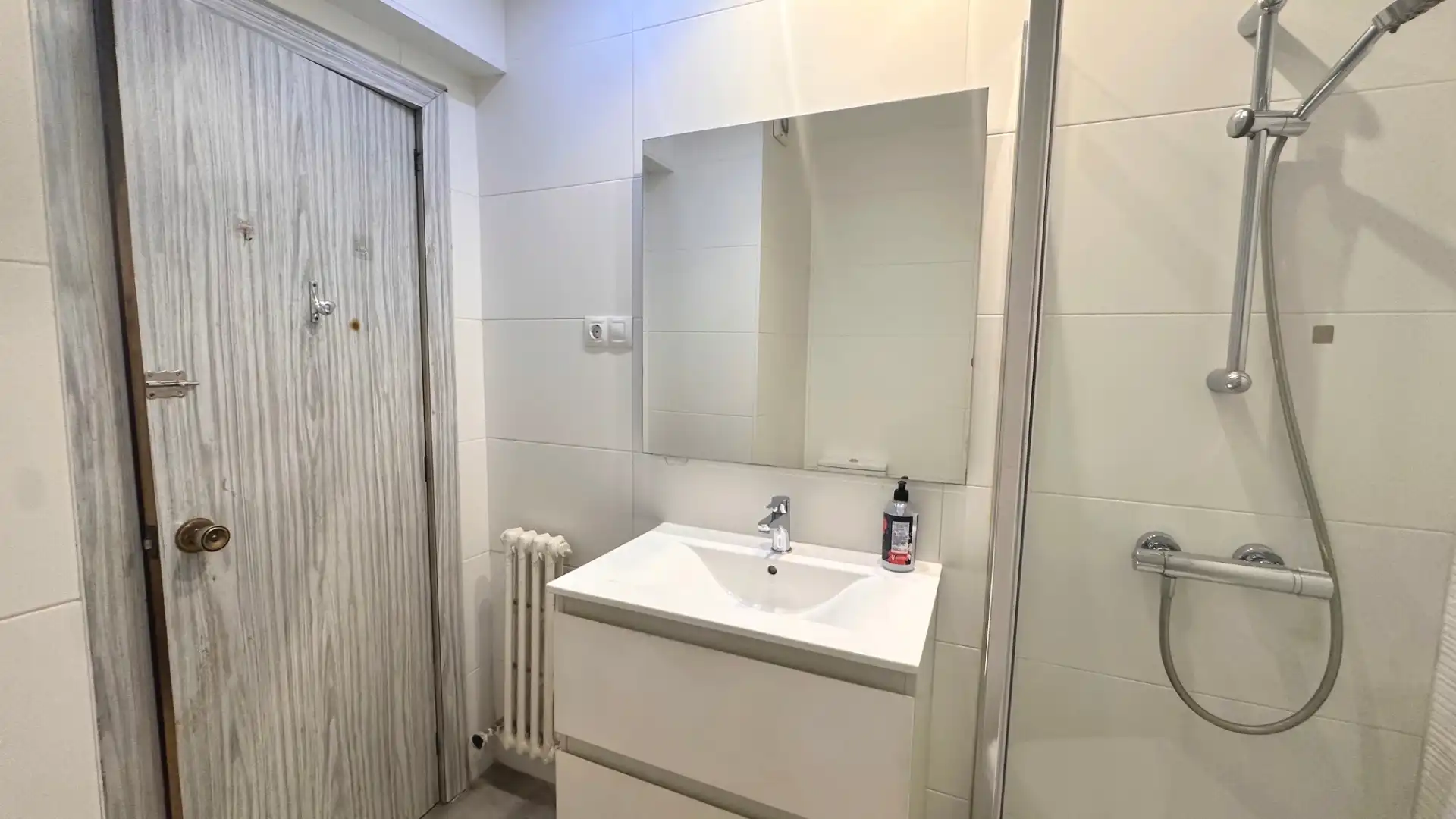 Badezimmer von Wohnung zum Verkauf in Portugalete mit Heizung, Terrasse und Möbliert