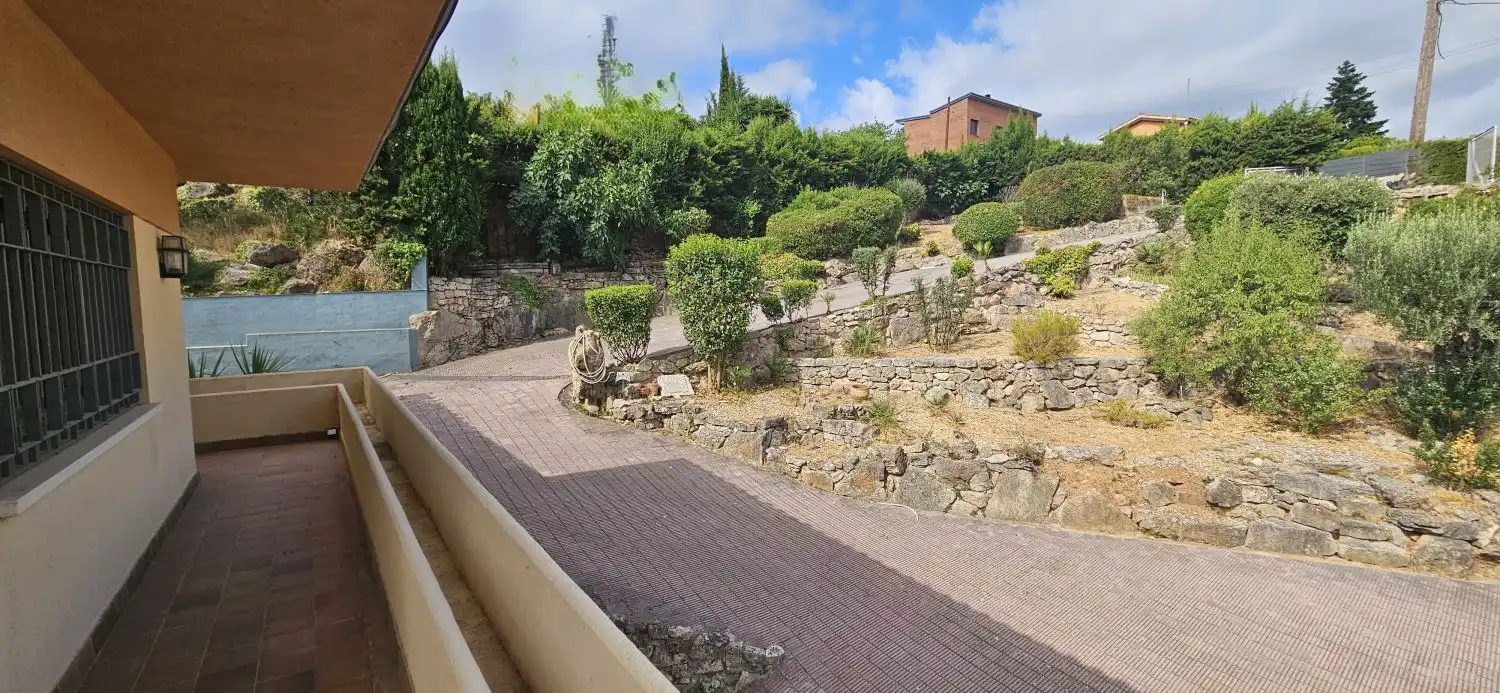 Vista exterior de Casa o xalet en venda en Corbera de Llobregat amb Aire condicionat i Calefacció