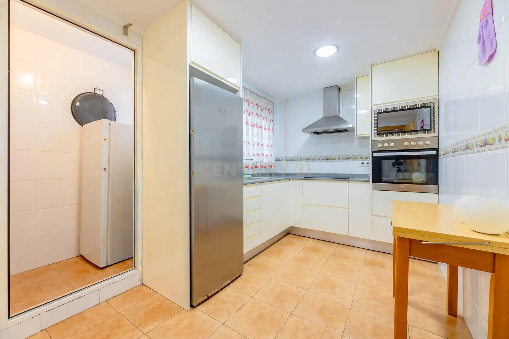 Cocina de Apartamento en venta en Camí Reial 