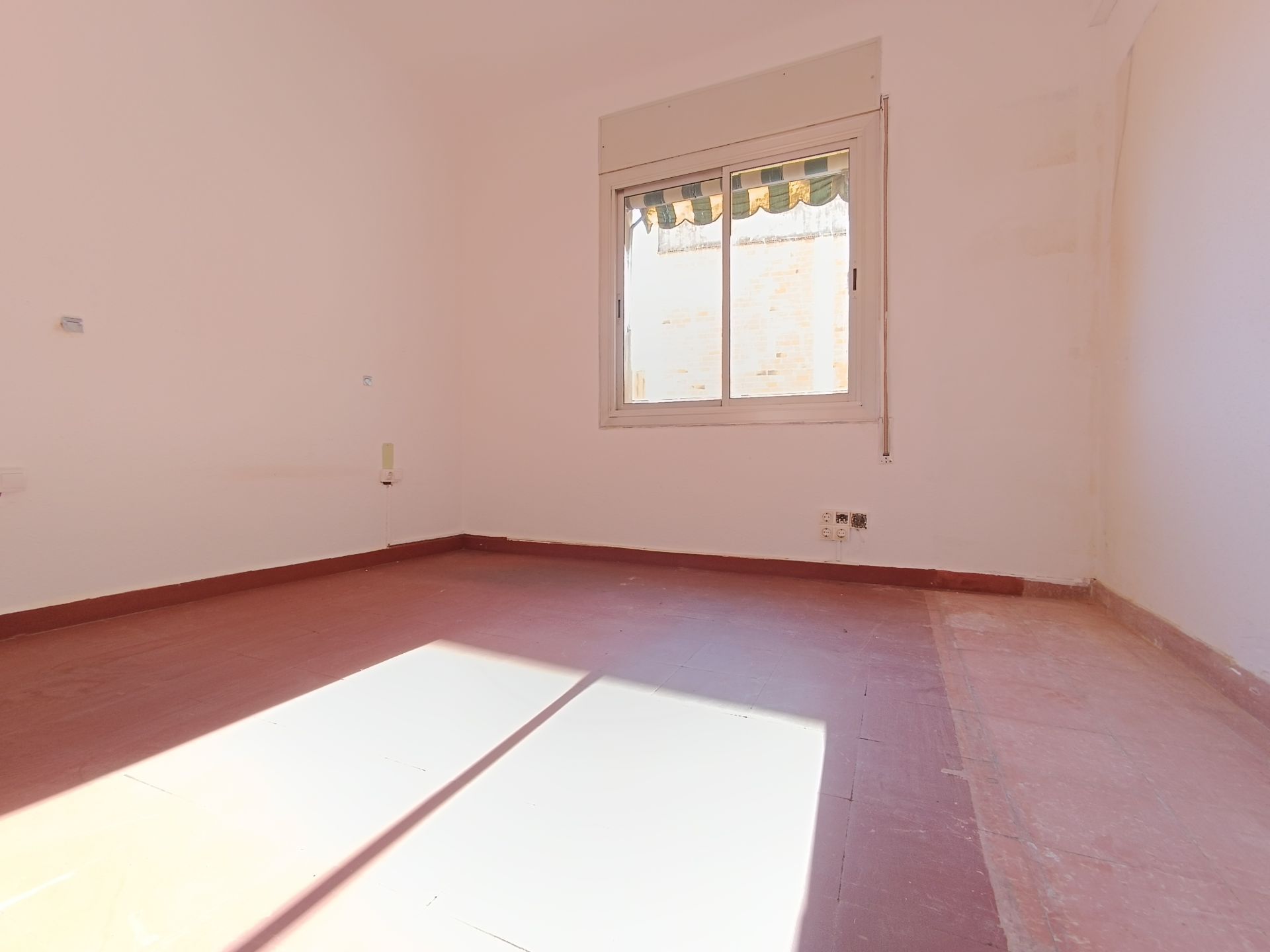 Flat for sale in Marti i Pujol, Centre