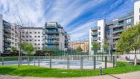 Vista exterior de Apartament en venda en  Madrid Capital amb Aire condicionat, Terrassa i Piscina